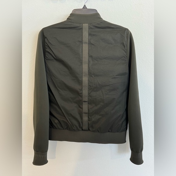 Lululemon Down & Around Green Bomber Jacket (Reversible) Sz 8 - Picture 11 of 15